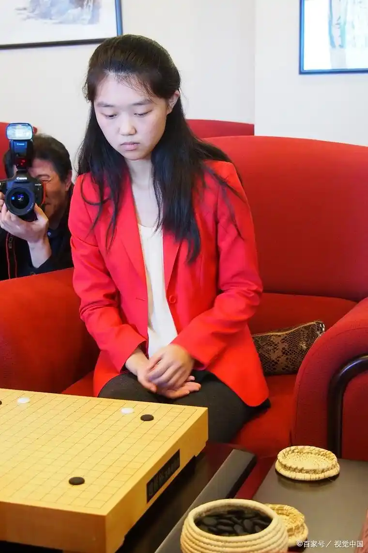 女子围甲转会窗开启：李赫续约山西，於之莹身价暴涨引豪门争夺